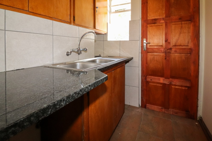 To Let 4 Bedroom Property for Rent in Flamwood North West